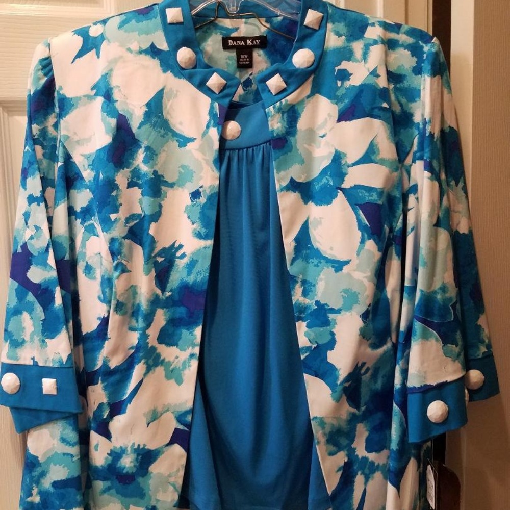 NWT** 3 Piece Capri Set